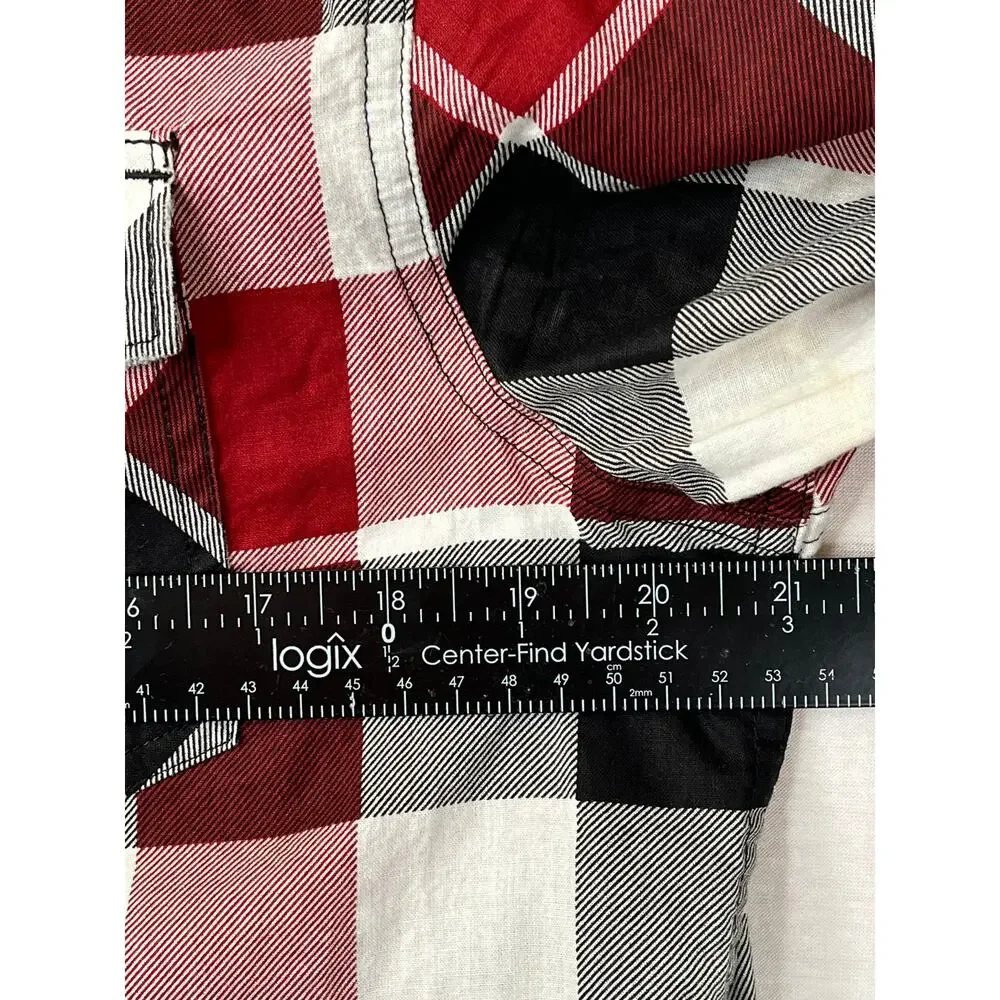 Vans men's black/red plaid button up long sleeve shirt, size M